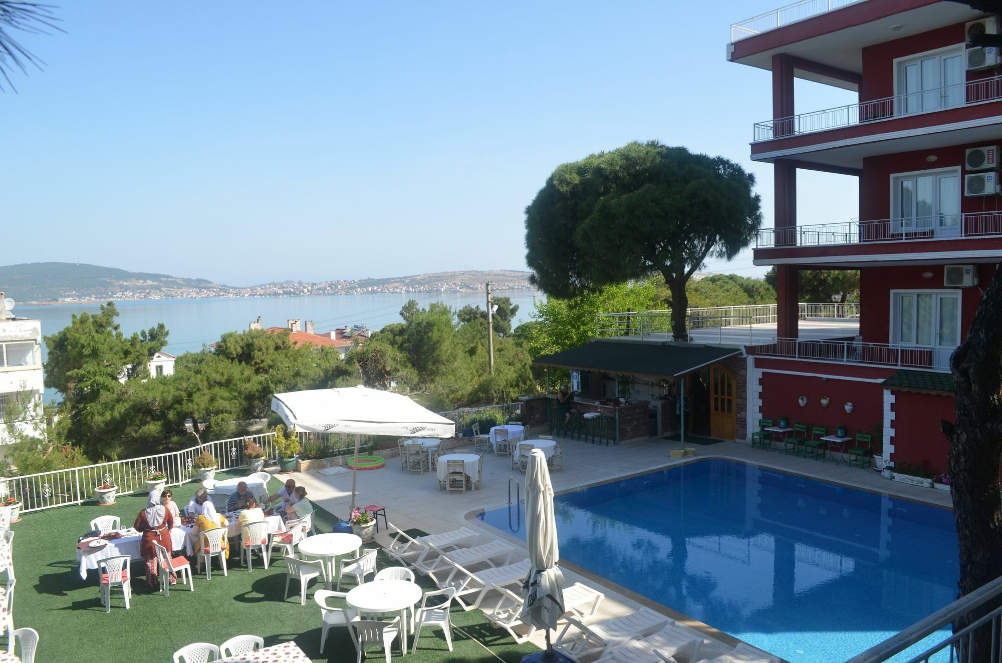 Tunc Hotel Ayvalik Exterior photo